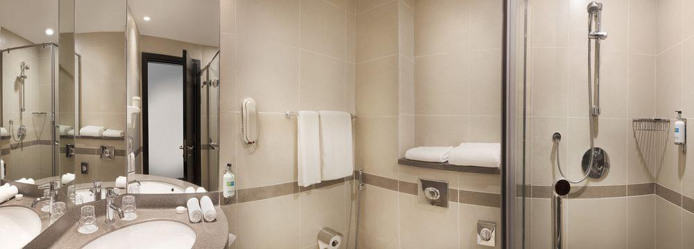 Holiday Inn Express Dubai Safa Park, An Ihg Hotel Экстерьер фото