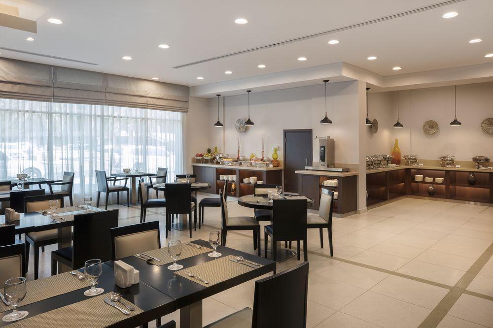 Holiday Inn Express Dubai Safa Park, An Ihg Hotel Экстерьер фото