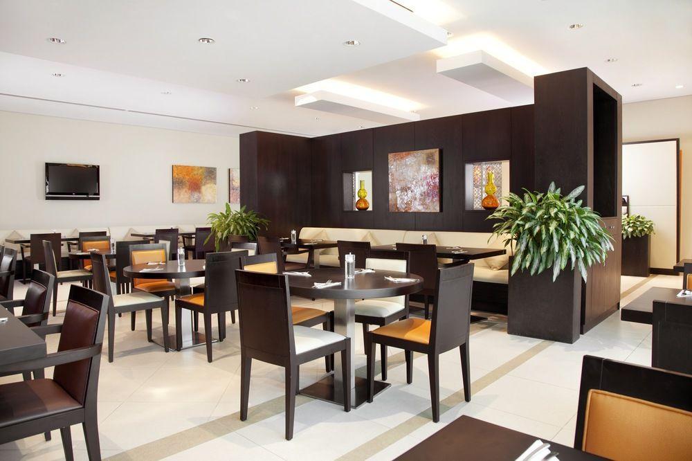 Holiday Inn Express Dubai Safa Park, An Ihg Hotel Экстерьер фото