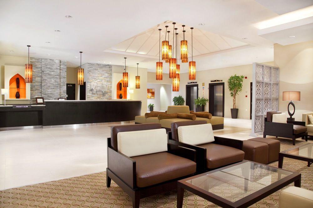 Holiday Inn Express Dubai Safa Park, An Ihg Hotel Экстерьер фото